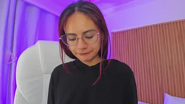 Snapshot of sophiecherry_ chatting on 15, 3, 2025 sophiecherry online show from 15, 3, 2025