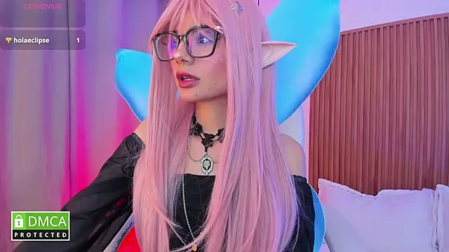 Snapshot of sophiecherry_ chatting on 31, 10, 2025 sophiecherry online show from 31, 10, 2025