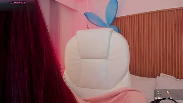 Snapshot of sophiecherry_ chatting on 4, 11, 2025 sophiecherry online show from 4, 11, 2025