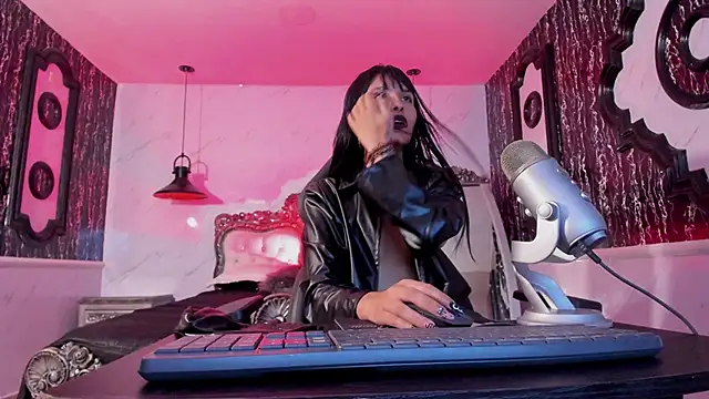 NAILAHARD online show from 28, 12, 2024