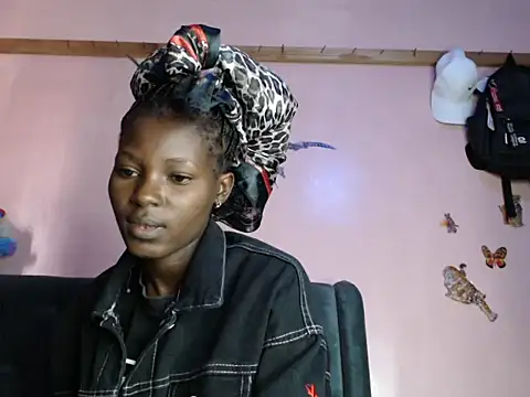 TrishaKalid online show from 30, 1, 2025