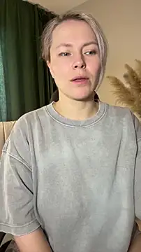 Charming Daphny online show from 12, 4, 2026