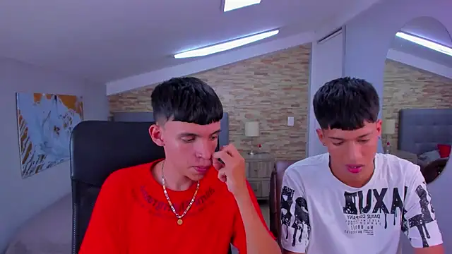 Juan Nd Steven online show from 5, 3, 2025