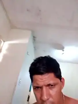 Snapshot of Alonsomadeira chatting on 28, 5, 2026 Alonsomadeira online show from 28, 5, 2026