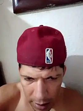 Snapshot of Alonsomadeira chatting on 7, 7, 2026 Alonsomadeira online show from 7, 7, 2026
