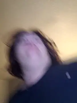 Snapshot of mcv131985 chatting on 5, 11, 2025 mcv131985 online show from 5, 11, 2025