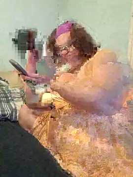 Snapshot of mcv131985 chatting on 13, 11, 2025 mcv131985 online show from 13, 11, 2025