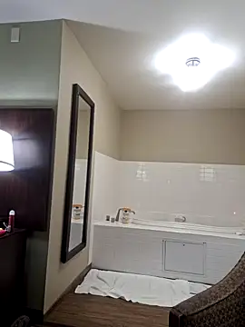 Snapshot of mcv131985 chatting on 29, 11, 2025 mcv131985 online show from 29, 11, 2025