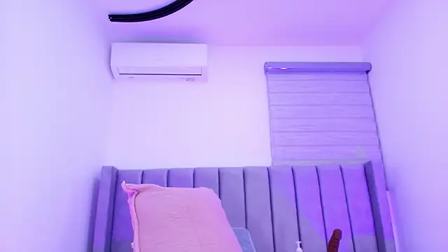 Snapshot of Brandhy_v chatting on 5, 2, 2026 Brandhy v online show from 5, 2, 2026