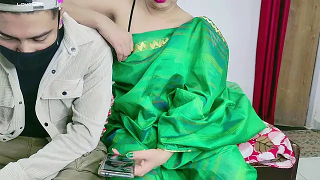 Snapshot of RupaliDixit chatting on 26, 11, 2025 RupaliDixit online show from 26, 11, 2025