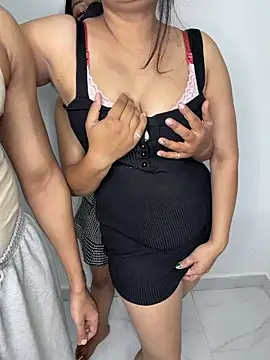 Snapshot of RupaliDixit chatting on 30, 11, 2025 RupaliDixit online show from 30, 11, 2025