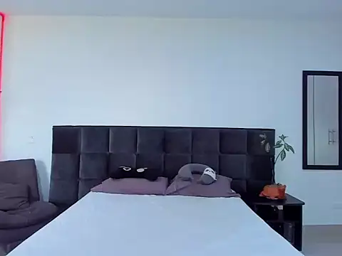 Alexander Martines online show from 17, 10, 2025