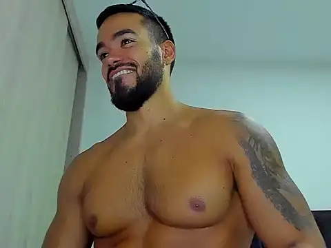 Alexander Martines online show from 7, 3, 2026