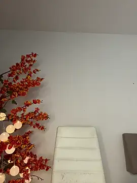 VictoriaHiill online show from 24, 6, 2026