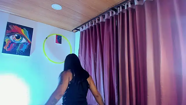 nicole volkov online show from 15, 1, 2025