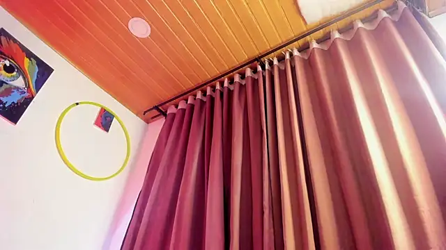 nicole volkov online show from 31, 1, 2025