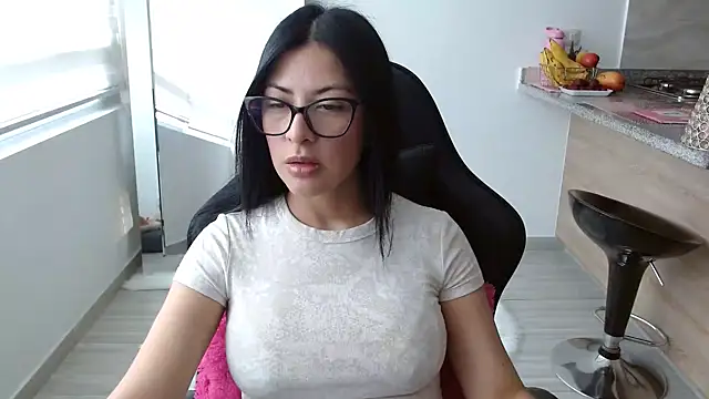 Charlotte cute18 online show from 8, 1, 2026