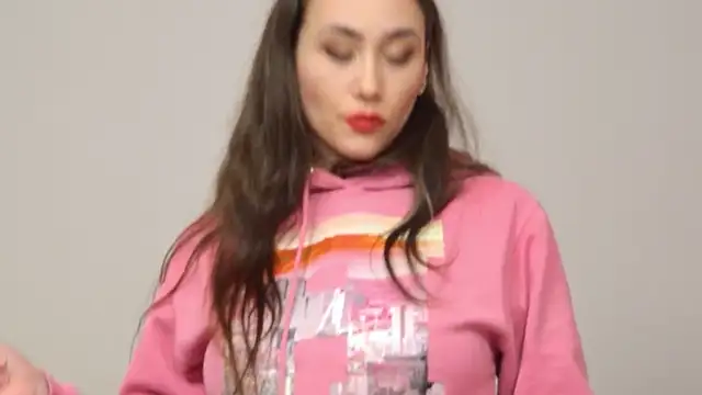 AliceMunro online show from 17, 2, 2025