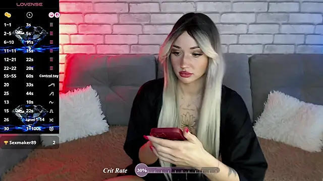 Snapshot of Eva_Evile chatting on 4, 7, 2026 Eva Evile online show from 4, 7, 2026