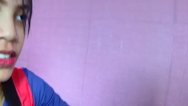 strawberrymia68 online show from 2, 3, 2025