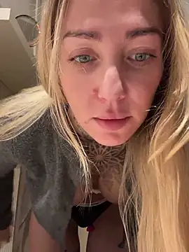 ElenaHaze online show from 23, 12, 2024