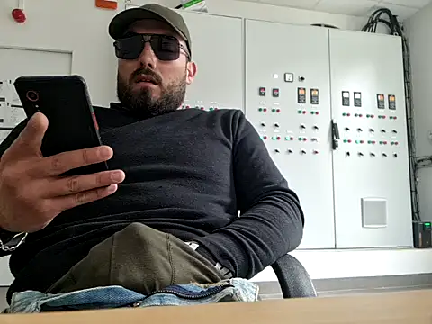 Leonormaldick online show from 2, 3, 2026