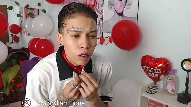 Jonesliam23 online show from 13, 2, 2025