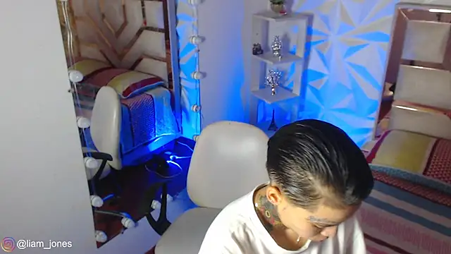 Jonesliam23 online show from 8, 4, 2026