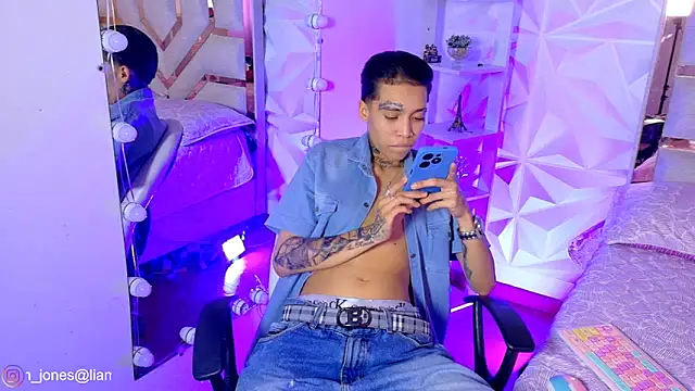 Jonesliam23 online show from 31, 5, 2026