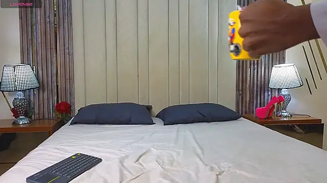 adaraSmiith online show from 15, 12, 2025