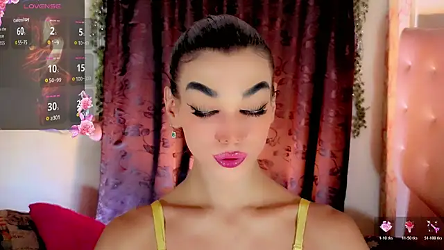 Snapshot of the-horus-girl chatting on 8, 7, 2026 the-horus-girl online show from 8, 7, 2026
