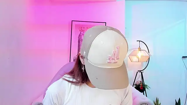 Tamara slimx online show from 30, 1, 2025