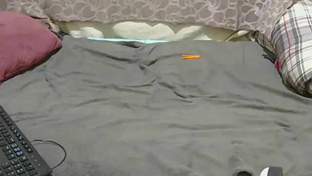 slim girl02 online show from 17, 4, 2026