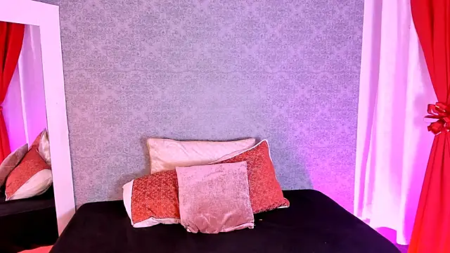 CatrinaRossi online show from 5, 1, 2025