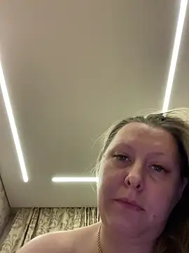 Snapshot of ISSexy chatting on 2, 4, 2026 ISSexy online show from 2, 4, 2026