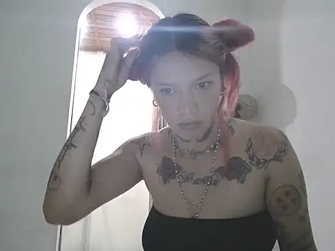 PhiliaShekinah1 online show from 4, 12, 2025