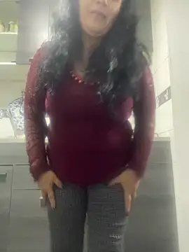 Sweeetness Milf online show from 19, 9, 2025