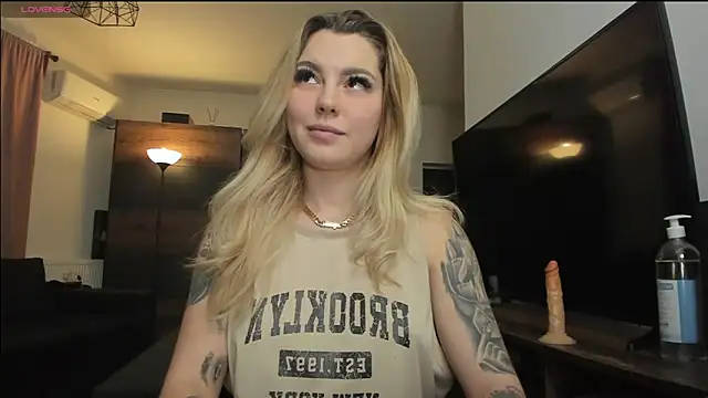 justchloex online show from 22, 1, 2025