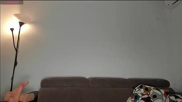 justchloex online show from 8, 3, 2025