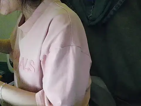 Yin-girl online show from 8, 10, 2025