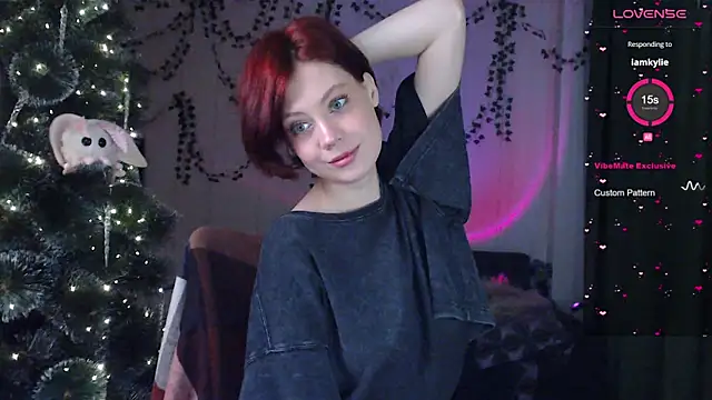 Snapshot of Your_Corvus chatting on 13, 12, 2024 Your Corvus online show from 13, 12, 2024