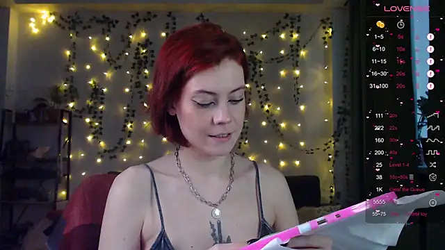 Snapshot of Your_Corvus chatting on 4, 3, 2025 Your Corvus online show from 4, 3, 2025