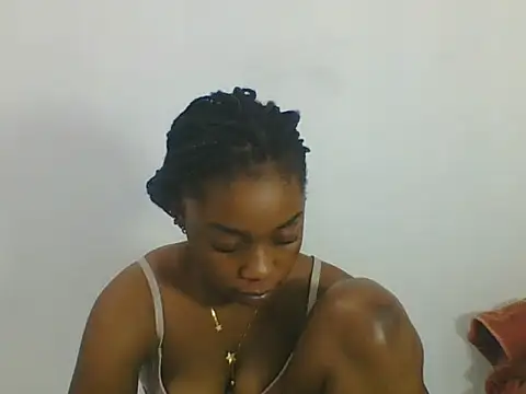 Snapshot of PrettyPrincess14 chatting on 7, 3, 2025 PrettyPrincess14 online show from 7, 3, 2025