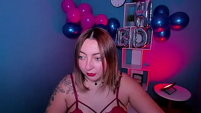 Snapshot of miaawild chatting on 21, 2, 2025 miaawild online show from 21, 2, 2025