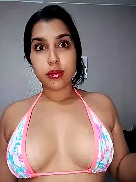 NiaSoler online show from 6, 2, 2025