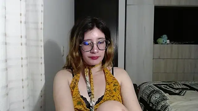 mariana124- online show from 9, 12, 2024