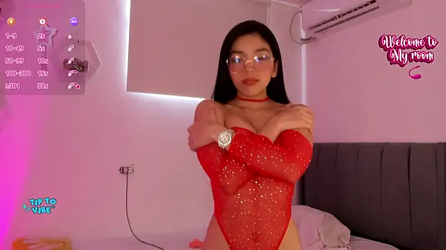 meganrossee69 online show from 13, 7, 2026