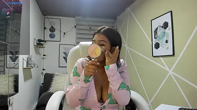 Enma  clark online show from 1, 2, 2026