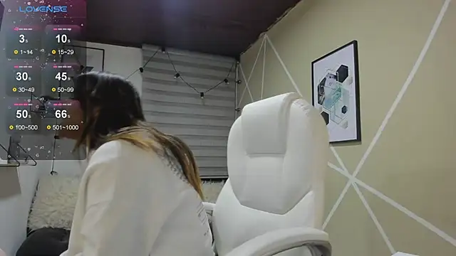 Snapshot of Enma__clark chatting on 7, 7, 2026 Enma clark online show from 7, 7, 2026