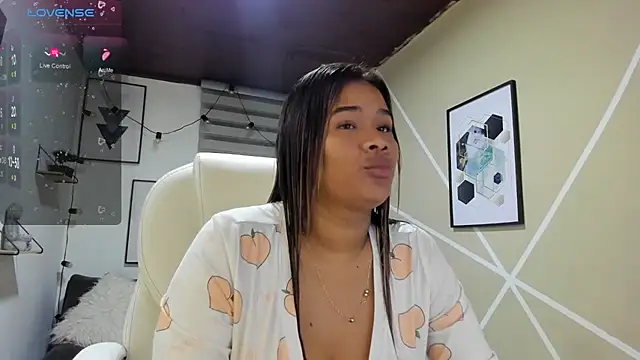 Snapshot of Enma__clark chatting on 17, 7, 2026 Enma clark online show from 17, 7, 2026